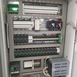 Шкаф управления насосной станцией УПТГ 1000